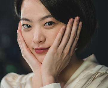 ทำความรู้จัก “ชอนอูฮี” กับผลงานใหม่ขึ้นแท่นหนังเขย่าขวัญกวาดรายได้แรงสุดในเกาหลีปี 2022 “The Anchor เจาะข่าวผี”